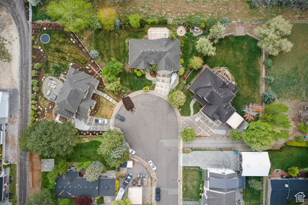 Birds eye view of property