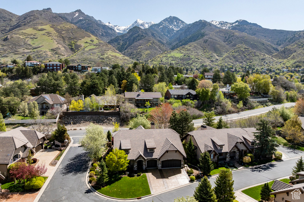 View of mountain feature featuring a residential view