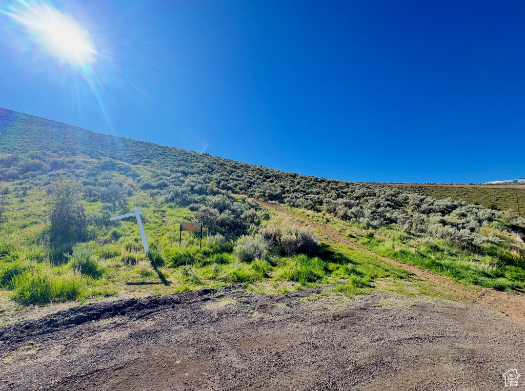 View of mountain feature