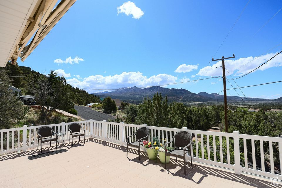 172 E RED RD Central, UT 84722