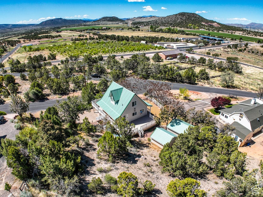 172 E RED RD Central, UT 84722