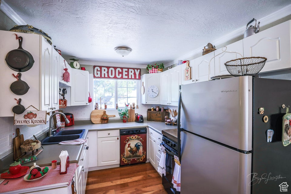 172 E RED RD Central, UT 84722