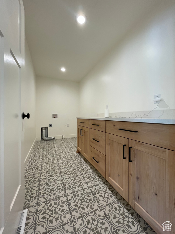 3834 N 2550 W Farr West, UT 84404