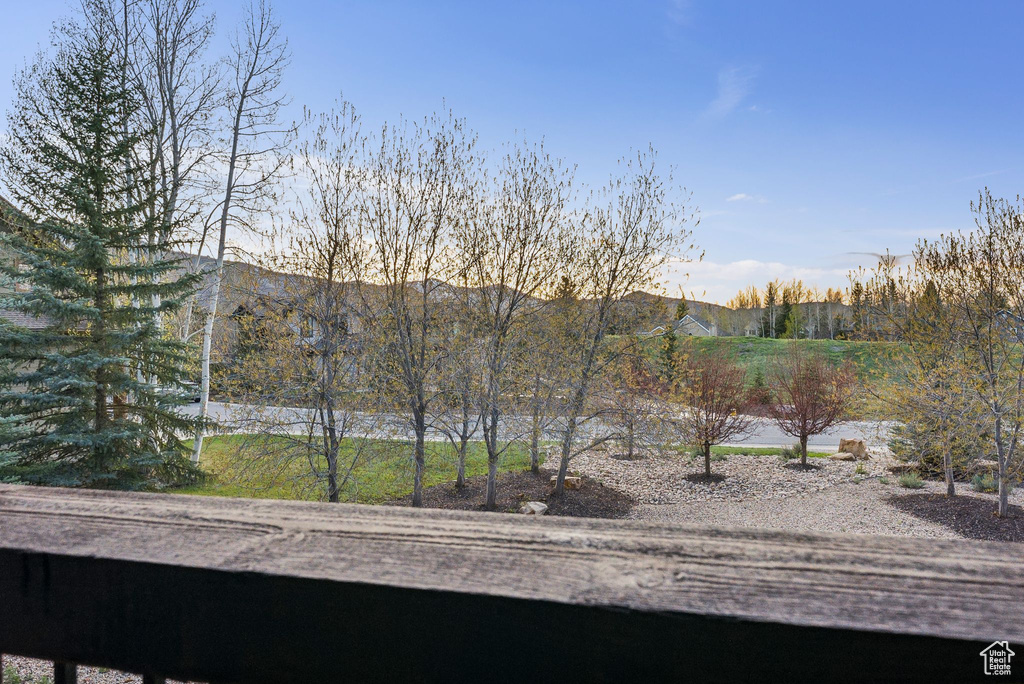 View of yard with a mountain view