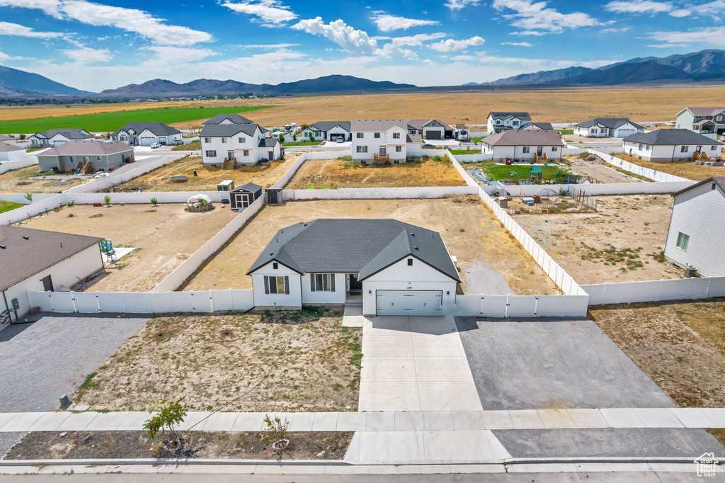 Bird\'s eye view featuring a mountain view and a residential view