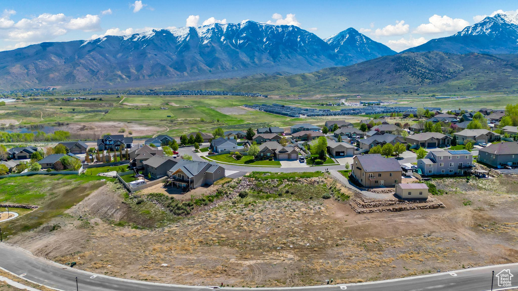 Bird's eye view featuring a residential view and a mountain view