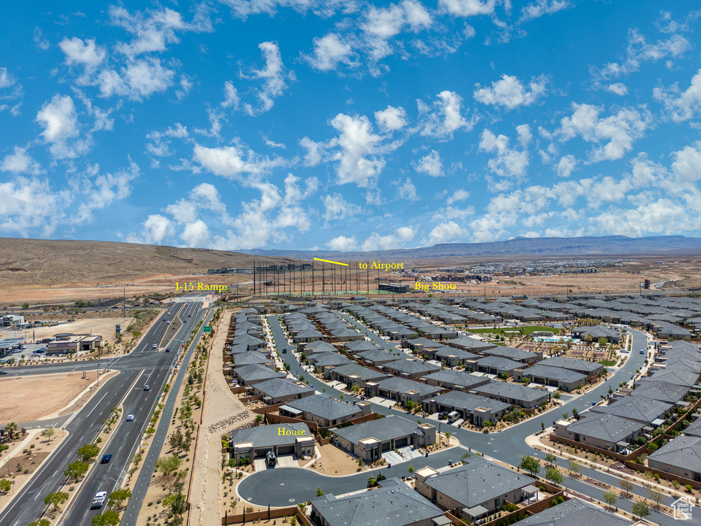 Aerial view featuring a residential view and a mountain view