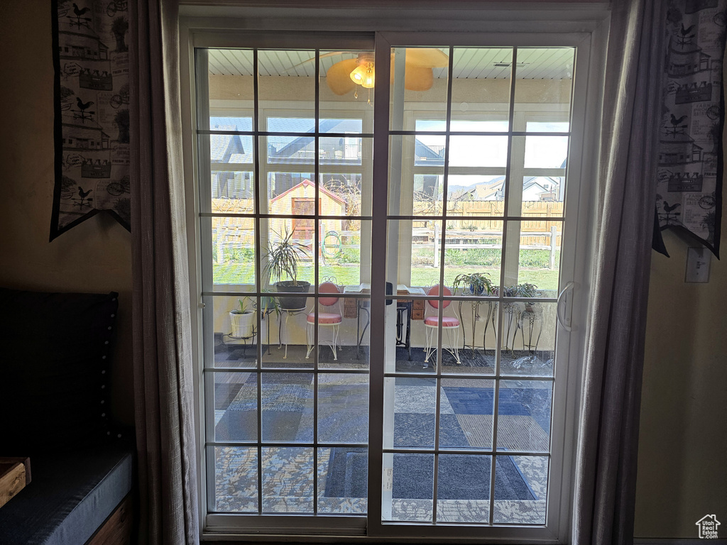 Entryway with a healthy amount of sunlight