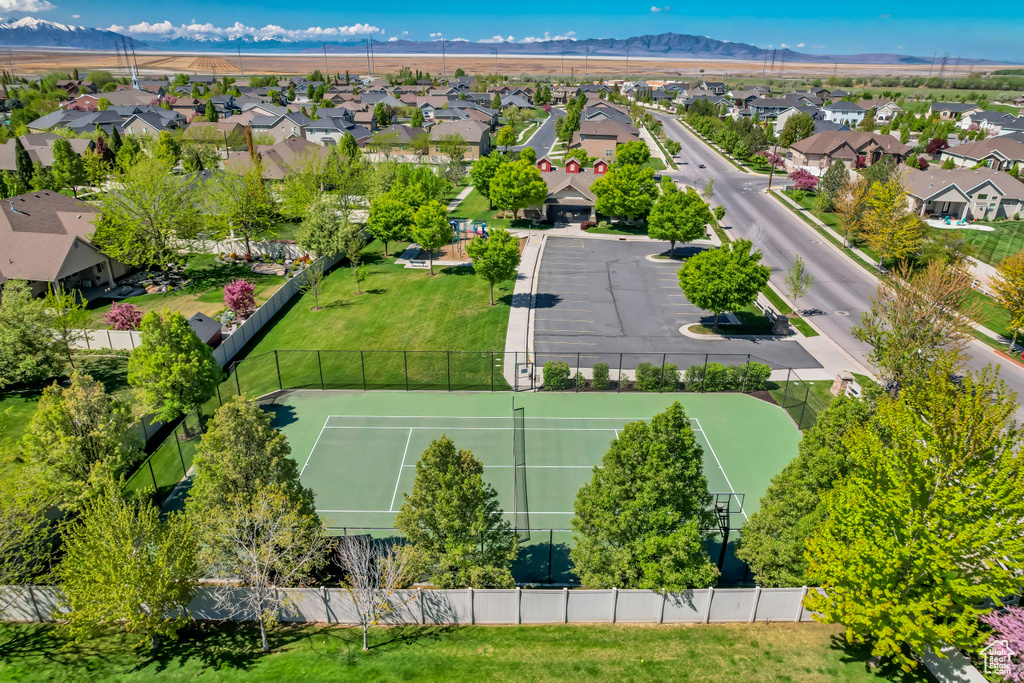 Drone / aerial view featuring a residential view and a mountain view