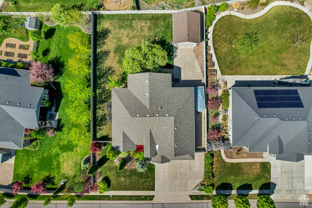 Birds eye view of property