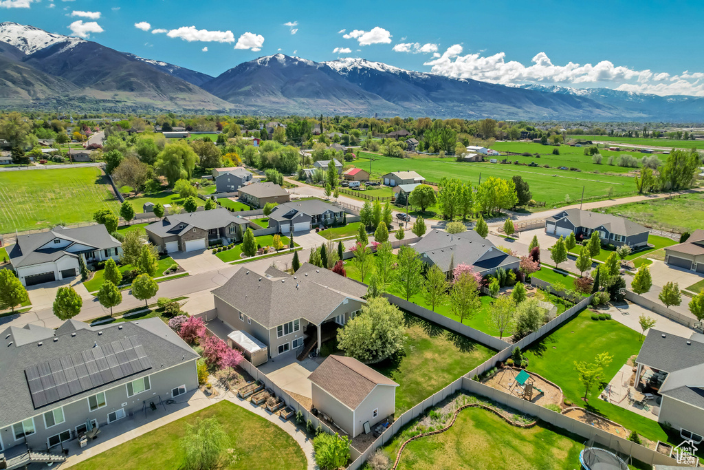 Aerial view with a residential view and a mountain view