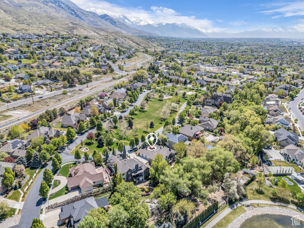 Aerial view with a residential view and a mountain view
