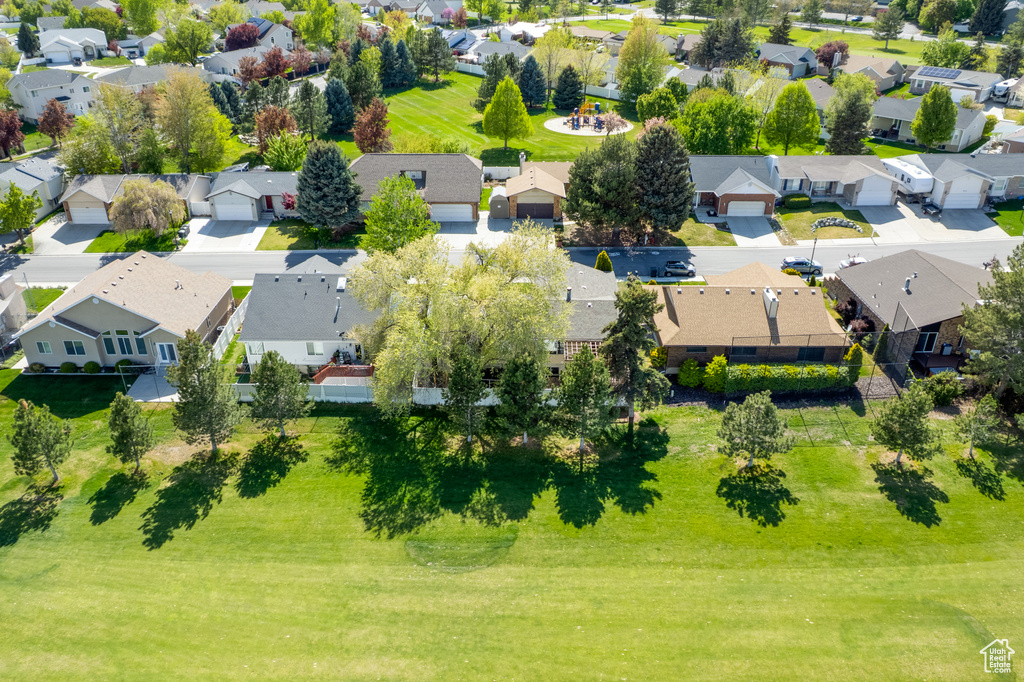 Bird\'s eye view with a residential view