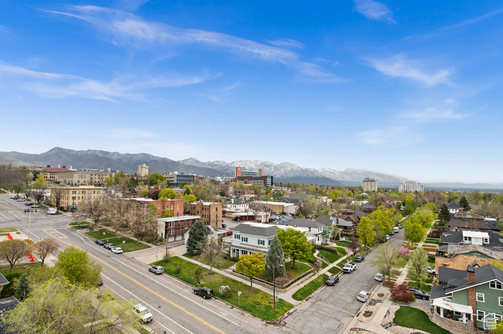 Drone / aerial view featuring a mountain view