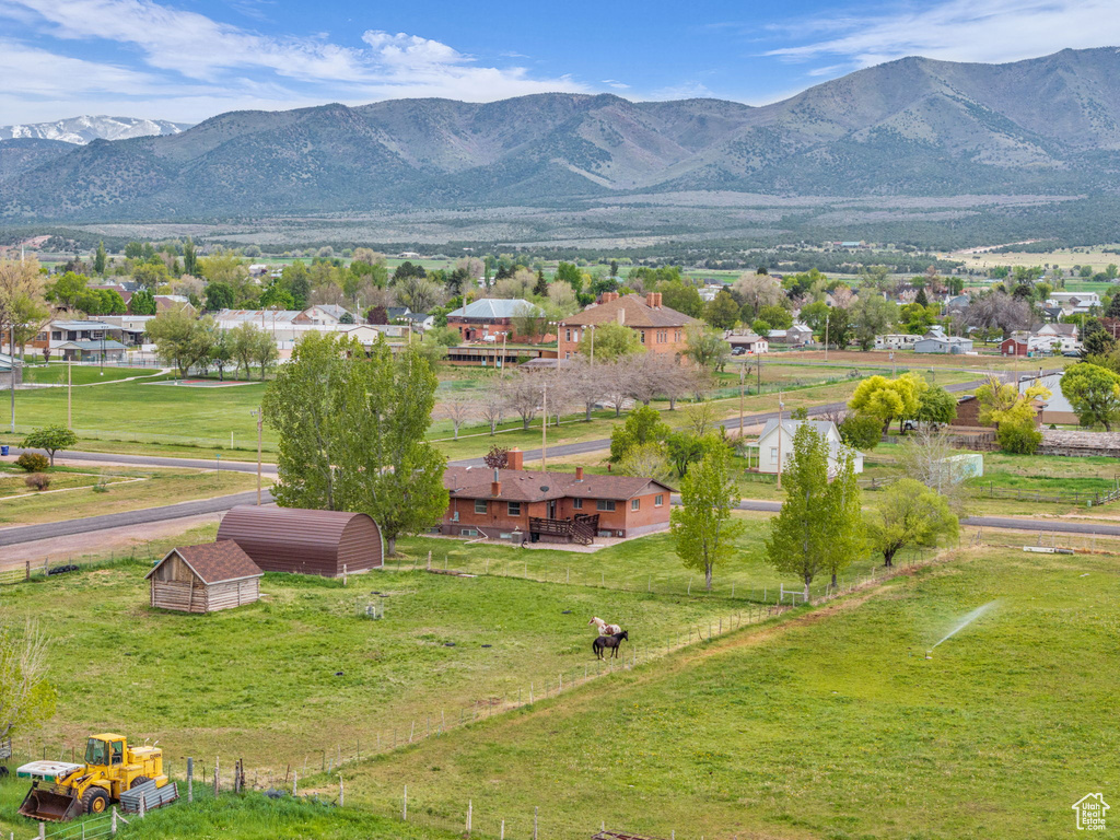 Bird's eye view with a mountain view