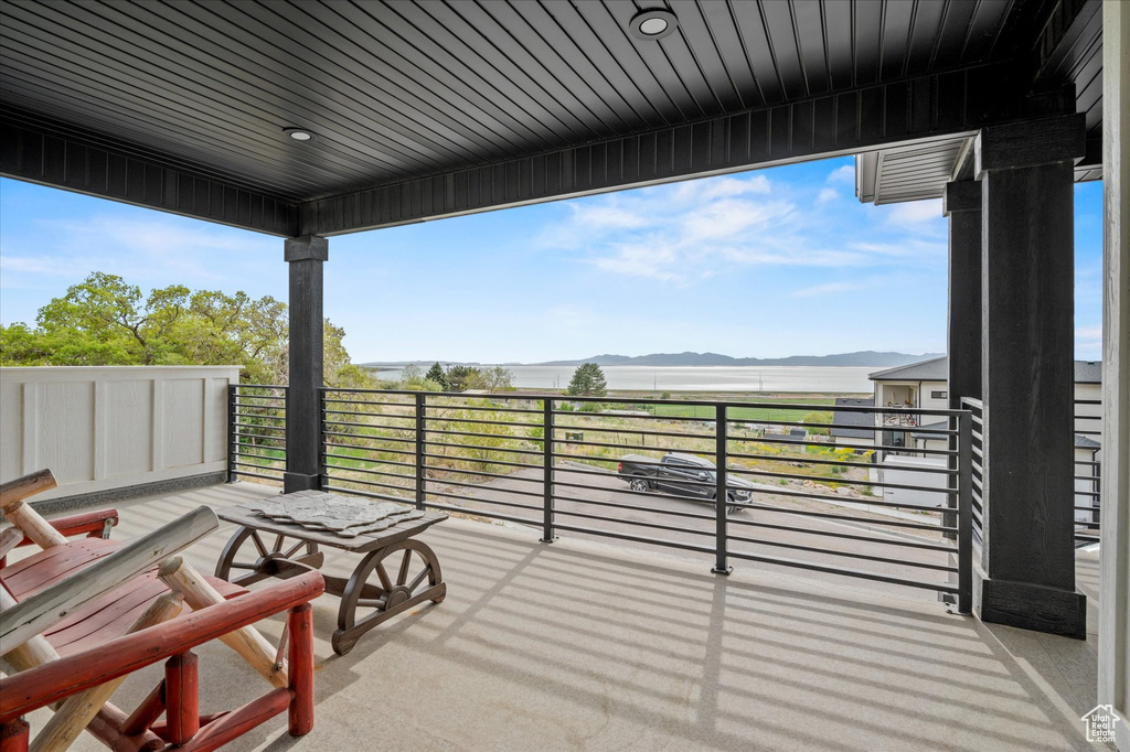 Exterior space featuring a mountain view and a balcony