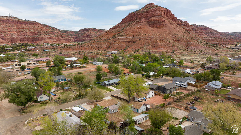 Bird's eye view featuring a residential view and a mountain view