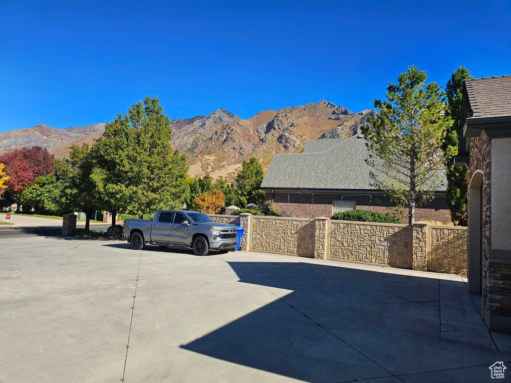 View of mountain feature