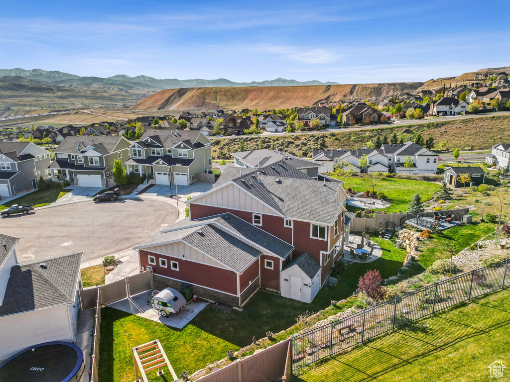 Bird\\\'s eye view featuring a residential view and a mountain view
