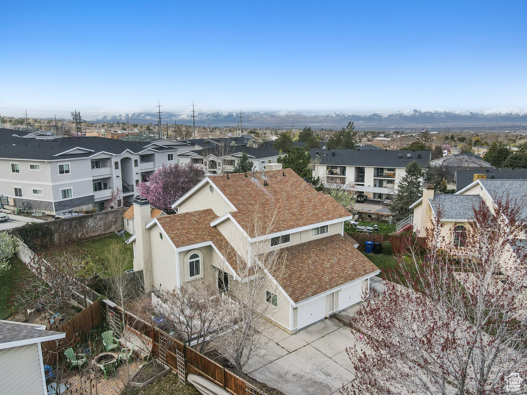 Aerial view featuring a residential view