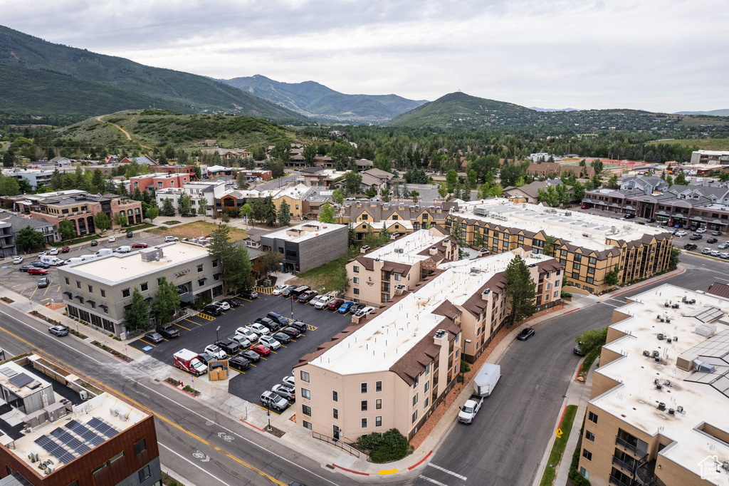 Aerial view with a mountain view