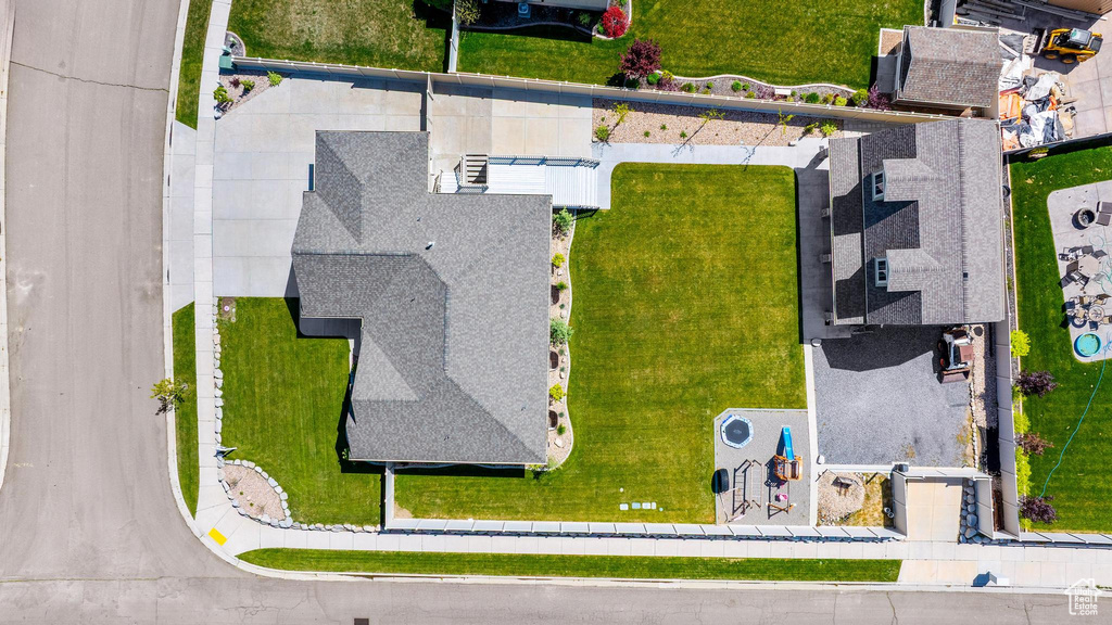 Bird\'s eye view