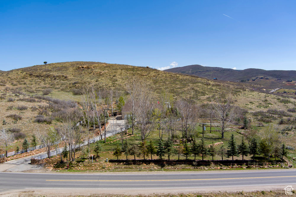 View of mountain feature