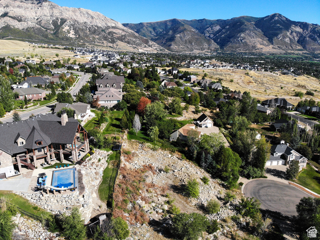 Bird's eye view featuring a mountain view and a residential view