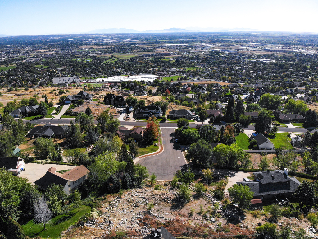Birds eye view of property featuring a residential view