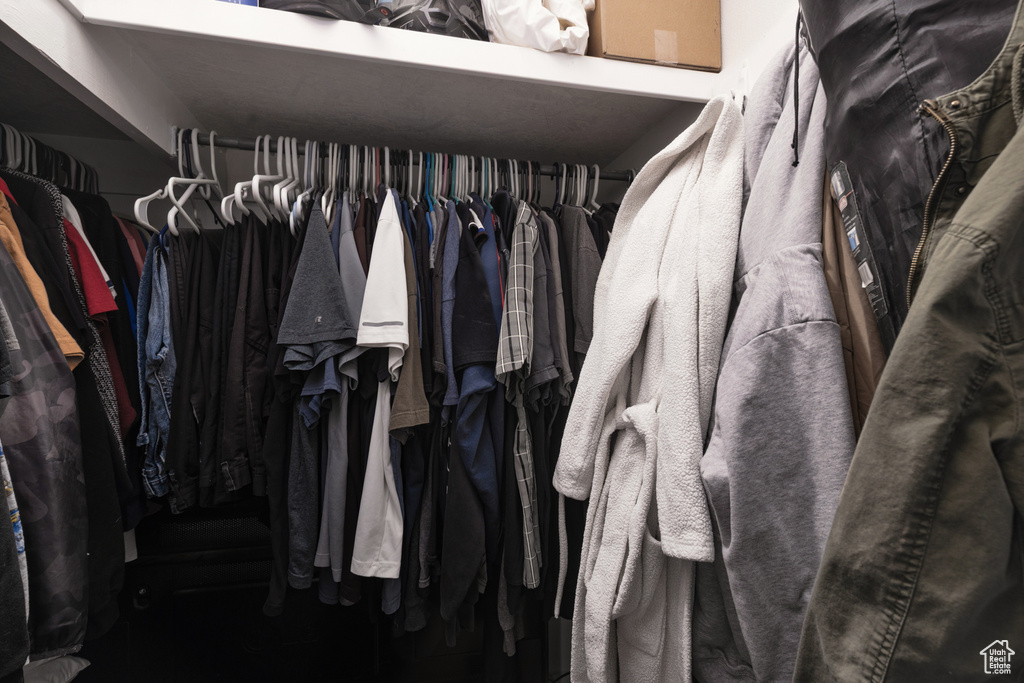 View of walk in closet