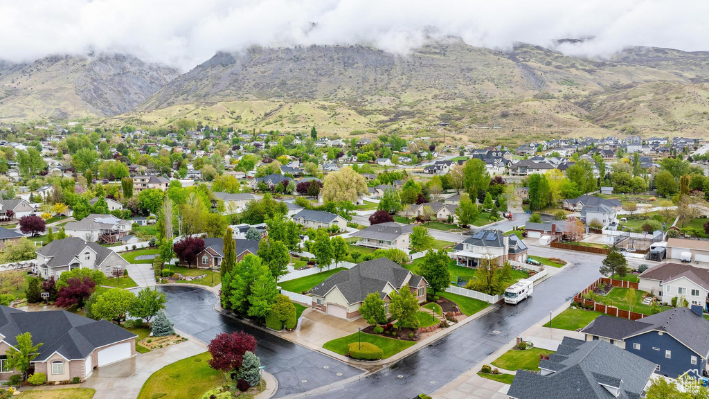 Bird\'s eye view featuring a residential view and a mountain view