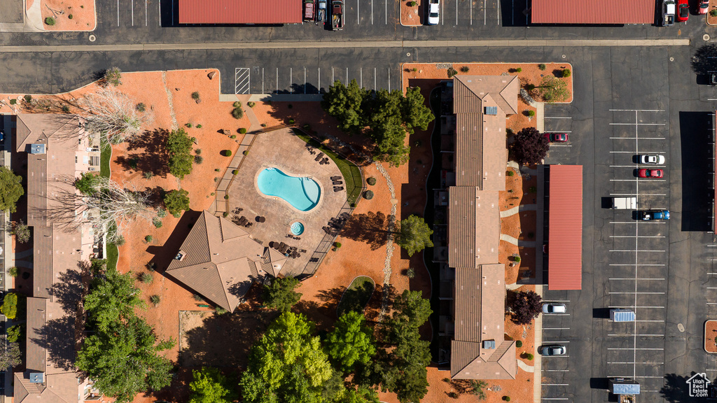 Bird's eye view of a pool area