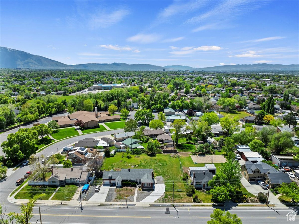 Aerial perspective of suburban area with mountains