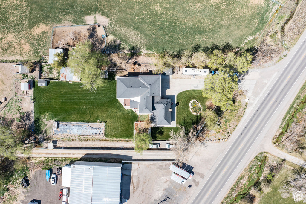 Birds eye view of property