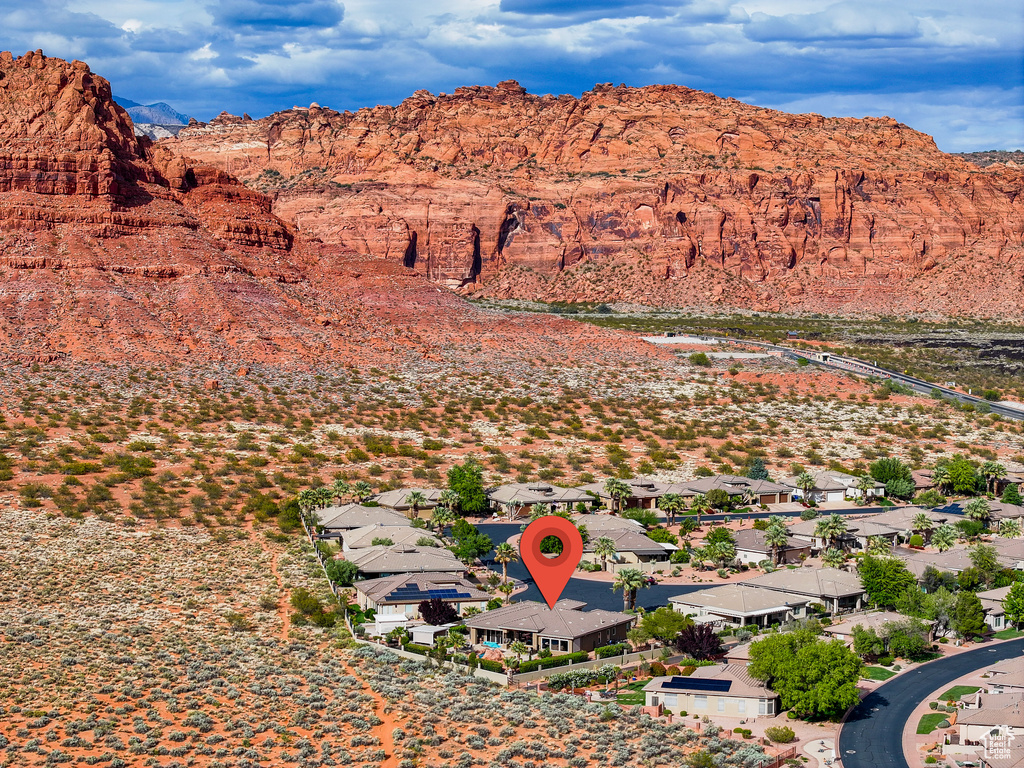 Aerial view featuring a residential view and a mountain view