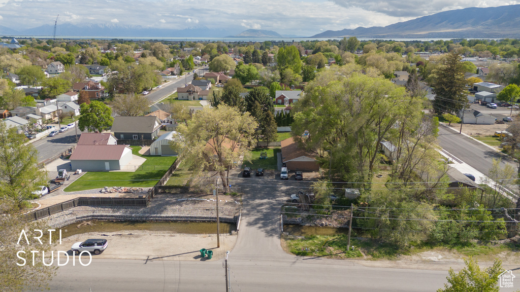 Bird\\\\\\\\\\\\\\\'s eye view featuring a mountain view and a residential view