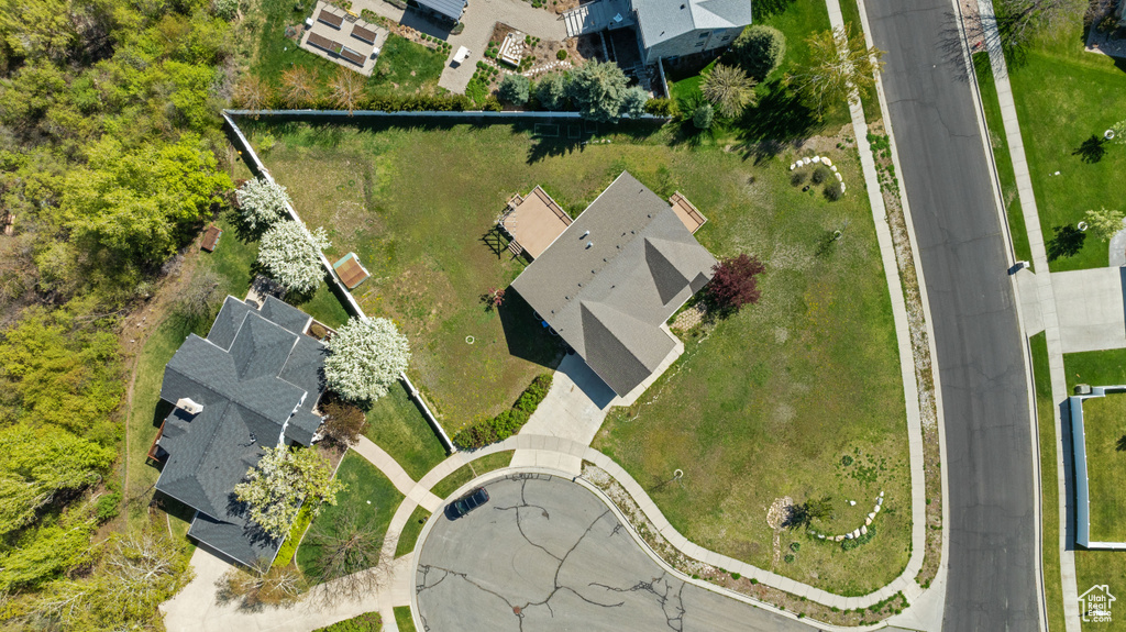 Birds eye view of property