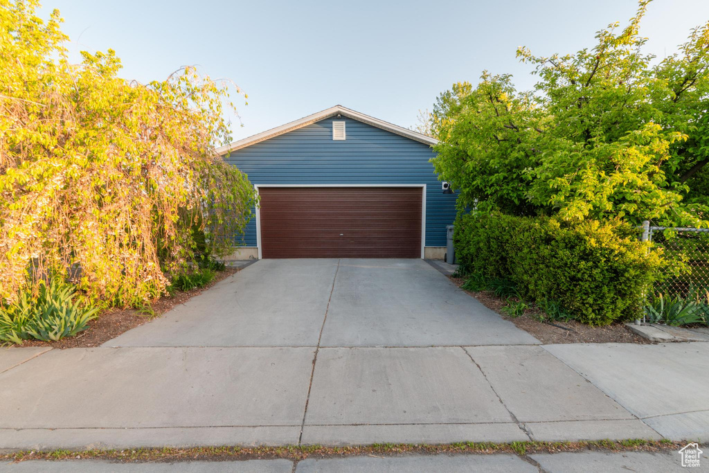 Exterior space featuring driveway