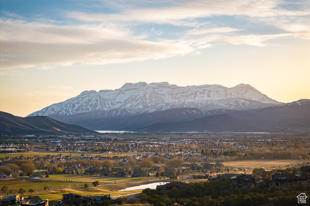 View of mountain feature