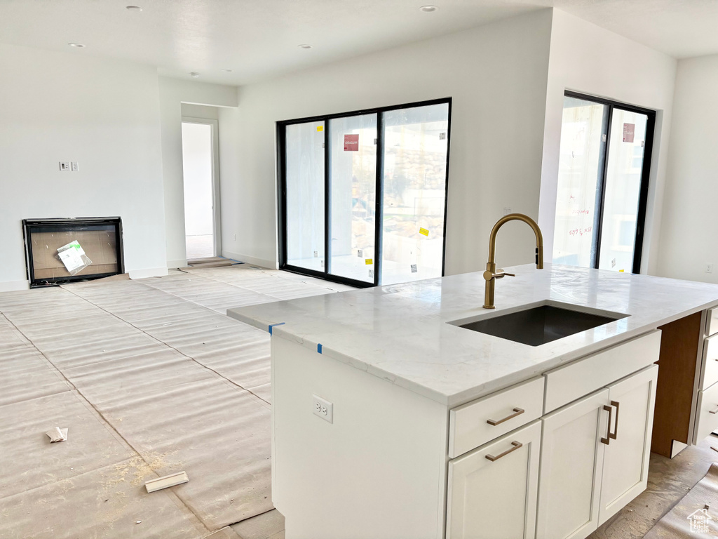 Photo 4 for MLS #2082220 at 1116 W Gossamer Ln #7