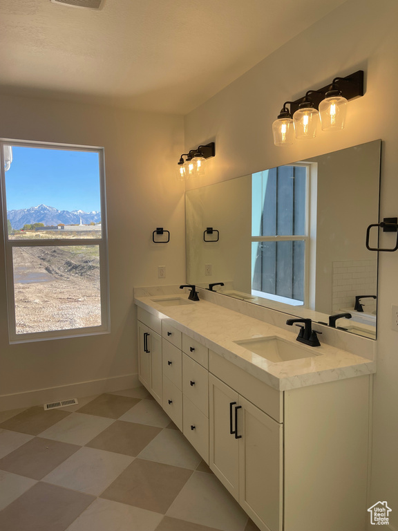 Photo 10 for MLS #2082222 at 6717 W Smithson Cir