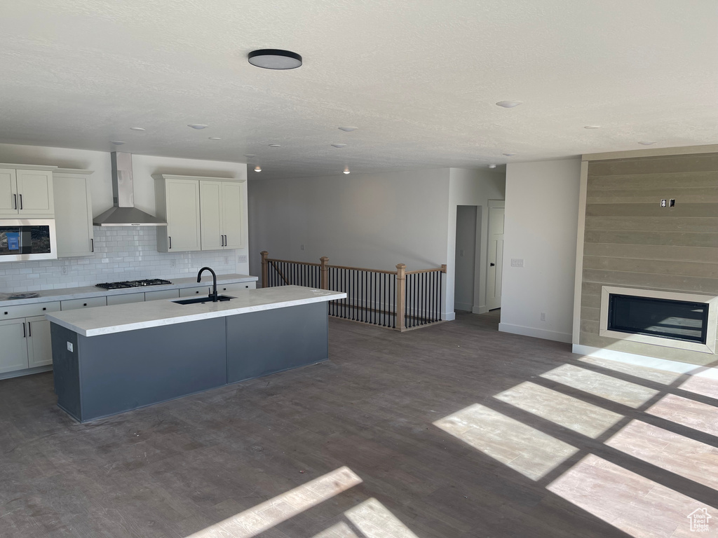 Photo 4 for MLS #2082222 at 6717 W Smithson Cir
