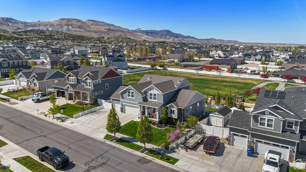 Bird\\\\\\\'s eye view with a mountain view and a residential view