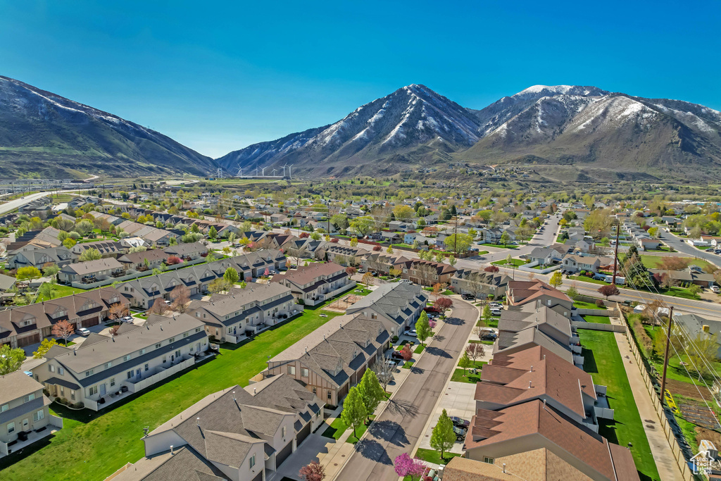 Bird's eye view with a residential view and a mountain view