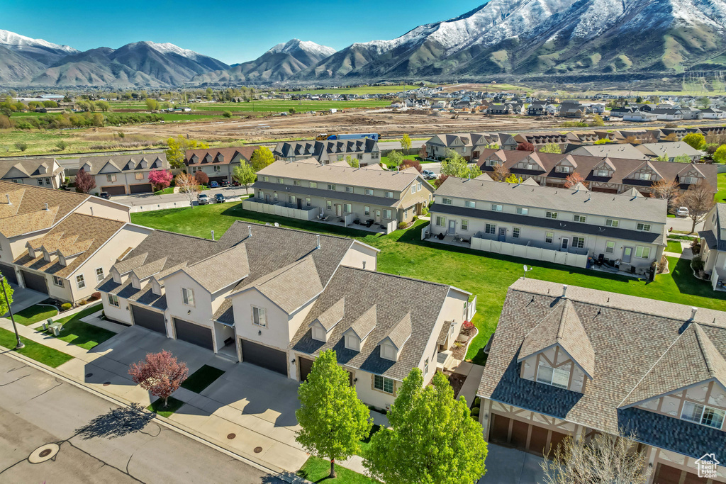 Aerial view with a residential view and a mountain view