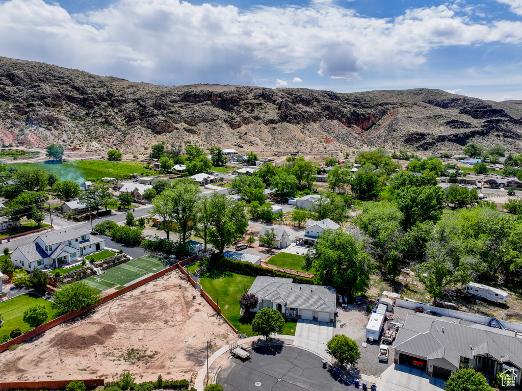 Aerial view with a residential view and a mountain view