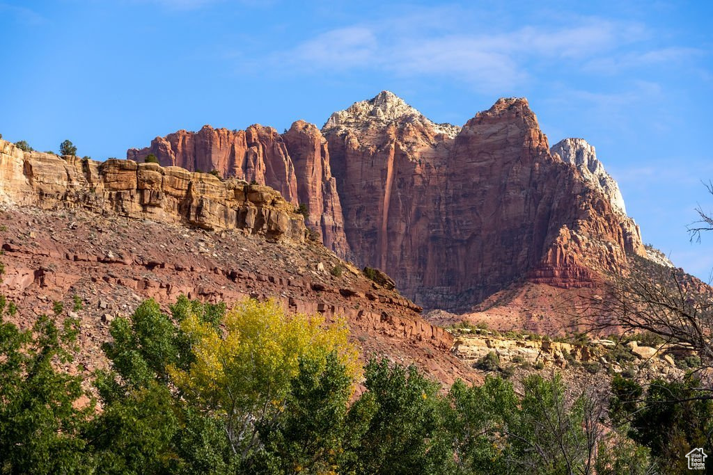 View of mountain feature