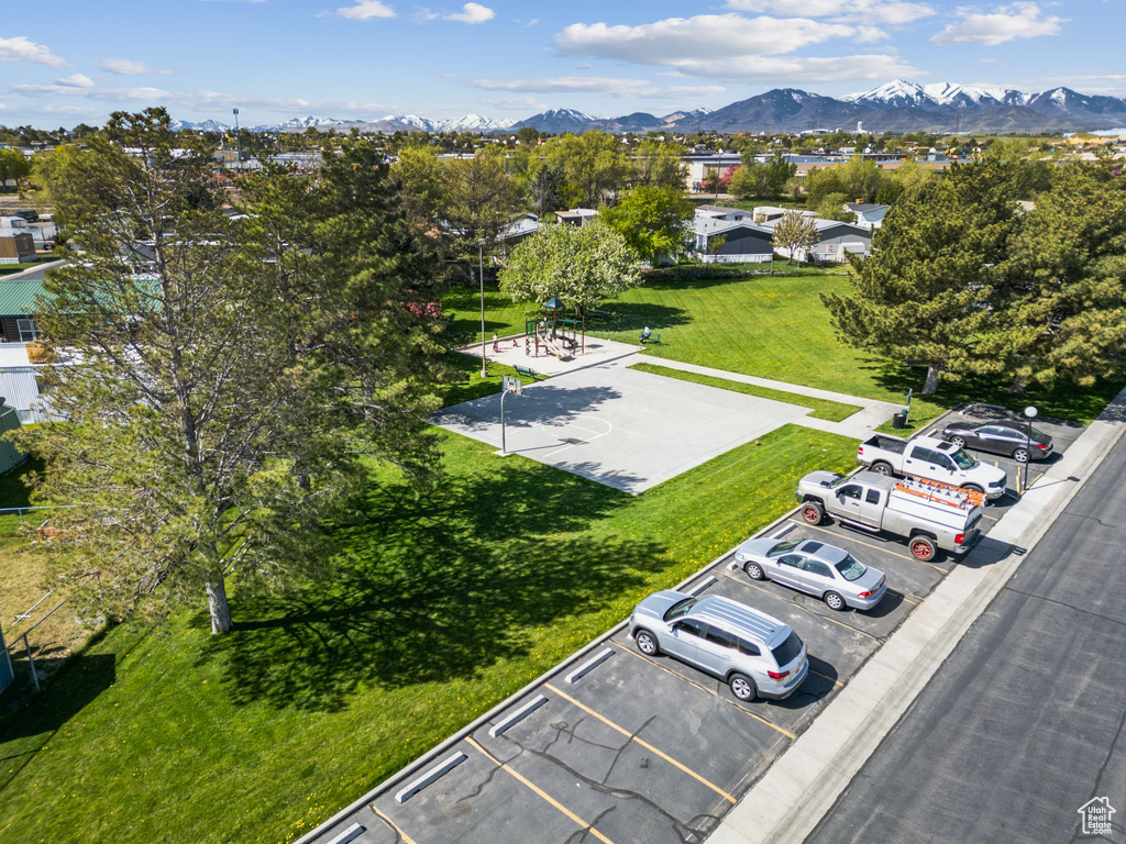 Bird's eye view with a mountain view