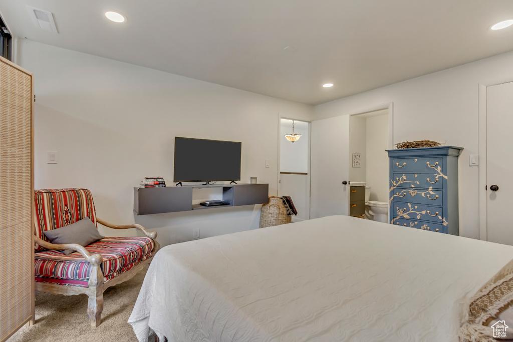 Bedroom with recessed lighting, carpet, and visible vents