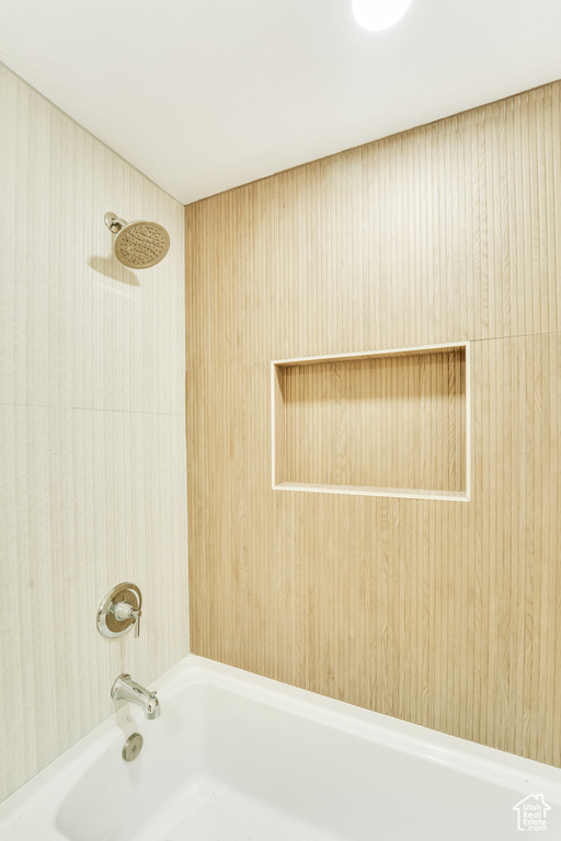 Bathroom with tub / shower combination